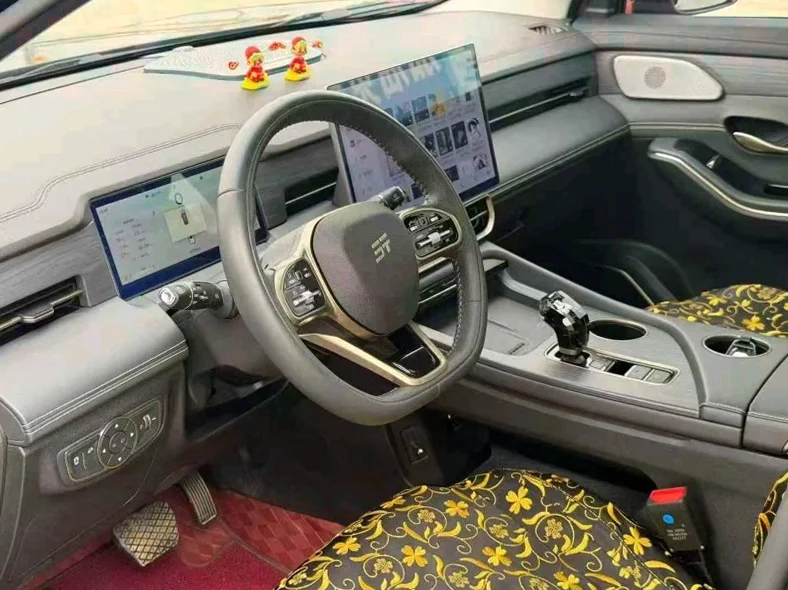 奇瑞捷途 内饰前排