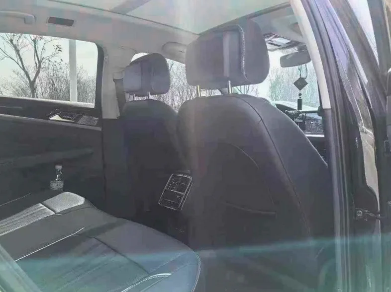 大众帕萨特 内饰前排