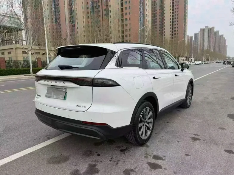 奇瑞风云 内饰后排