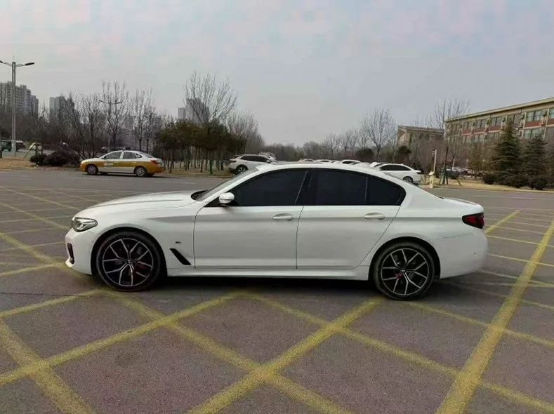 宝马5系 内饰前排