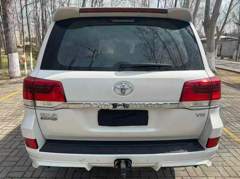 丰田兰德酷路泽 驾驶室