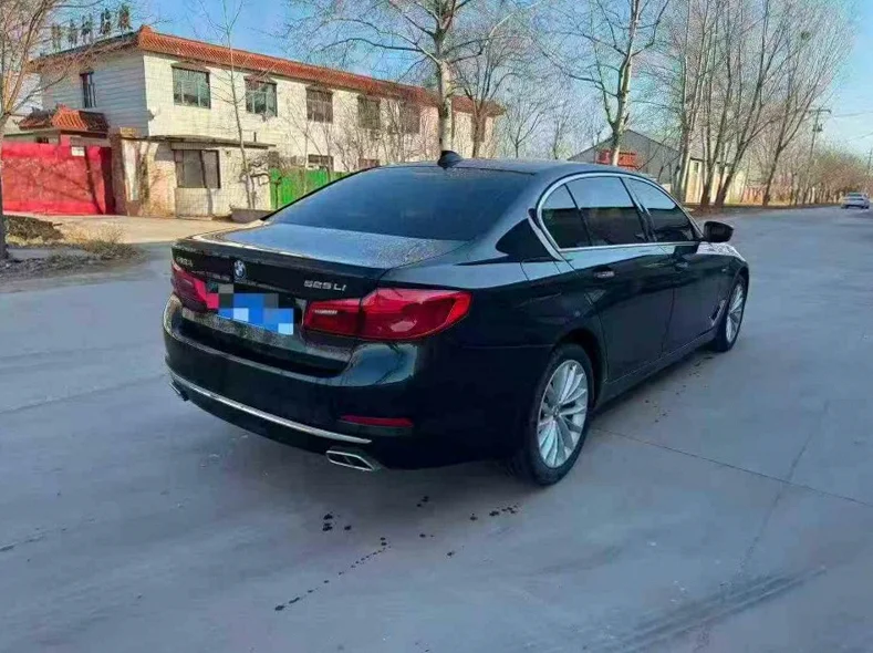 宝马5系 内饰后排