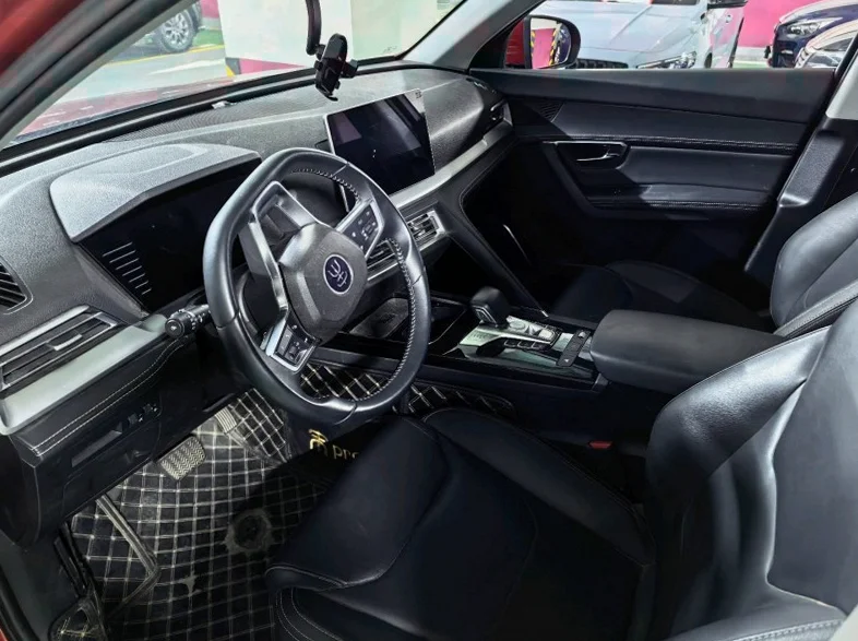 比亚迪宋 正面外观三