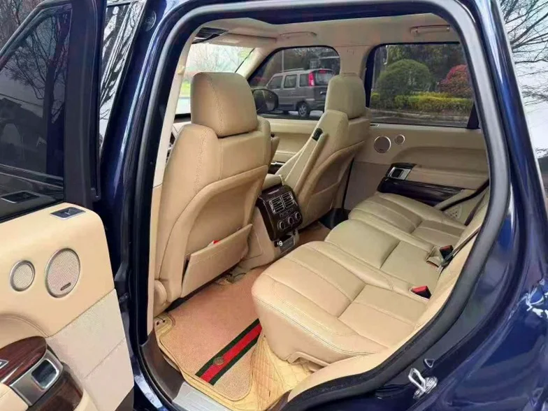 路虎揽胜运动 后面外观一