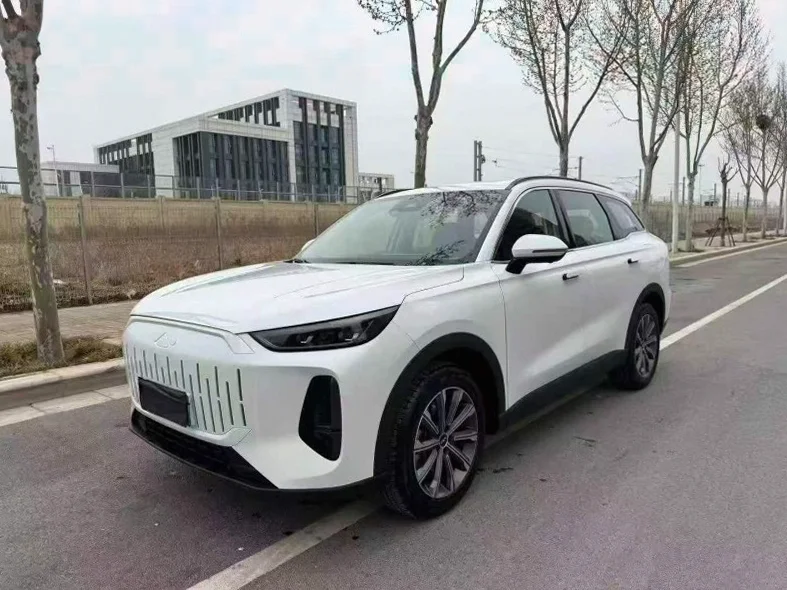 奇瑞风云 正面外观三