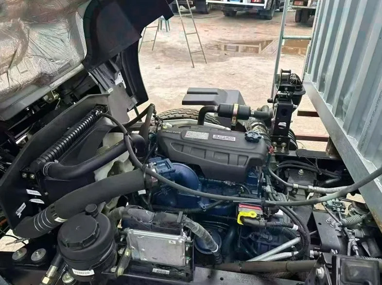 卡车系列重汽豪沃 后面外观一