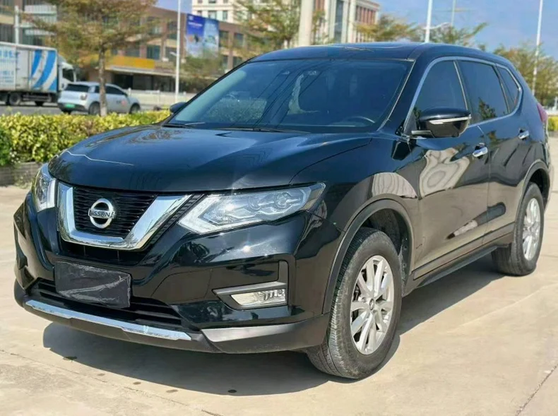 日产奇骏 正面外观二