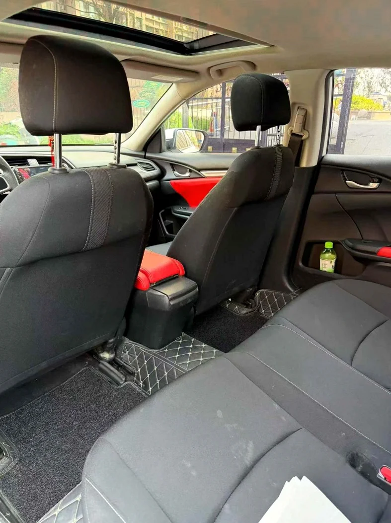 本田思域 正面外观三