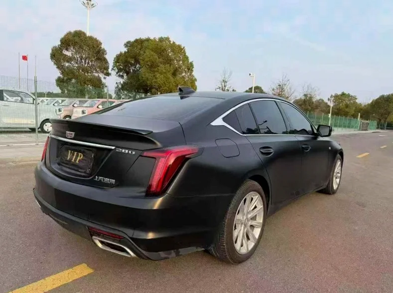 凯迪拉克CT5 后面外观三