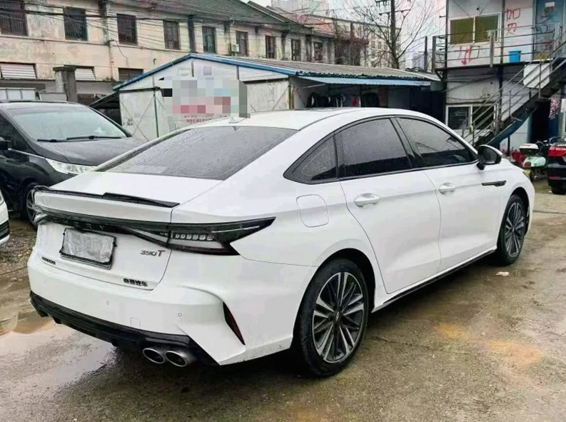 奇瑞艾瑞泽 内饰前排