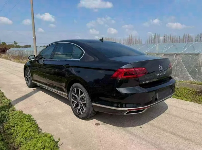 大众迈腾 后面外观三