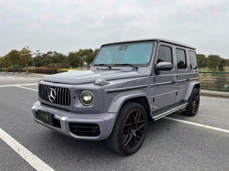 奔驰G 正面外观三