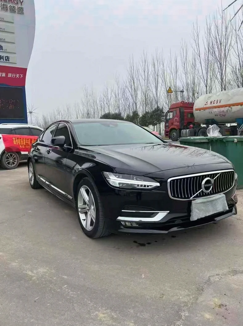 沃尔沃S90 正面外观三
