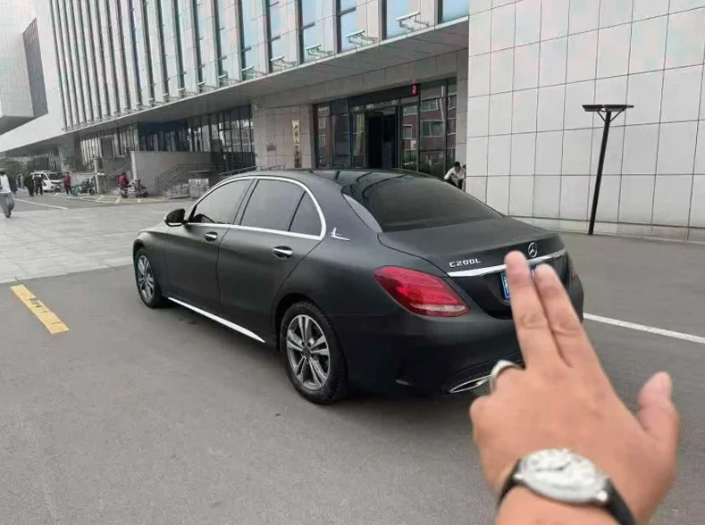 奔驰C 内饰前排