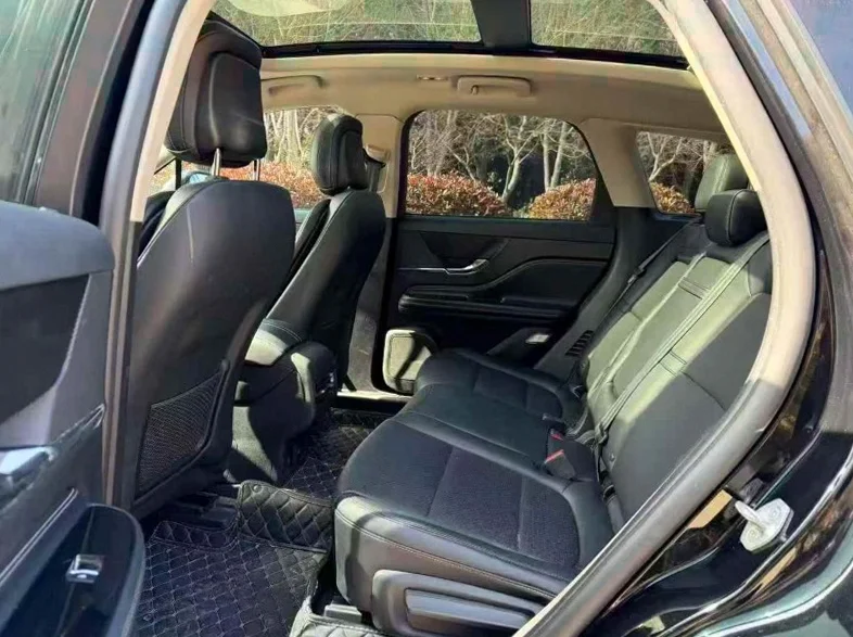 林肯冒险家 后面外观二