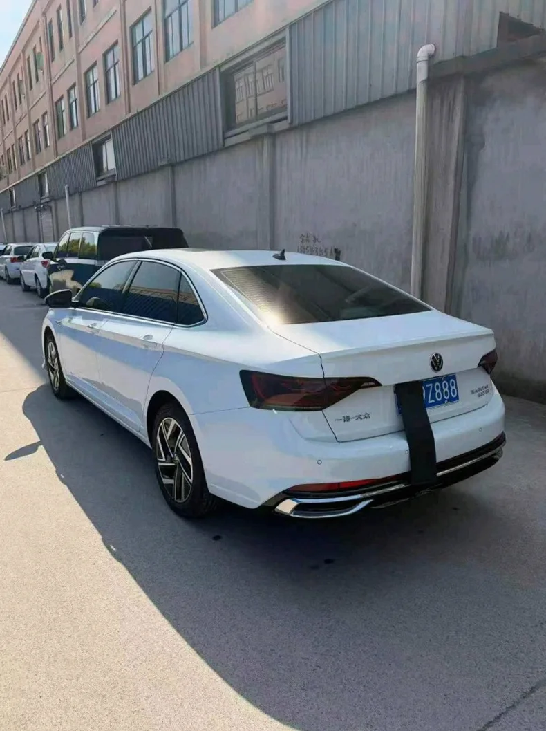 大众速腾 后面外观一