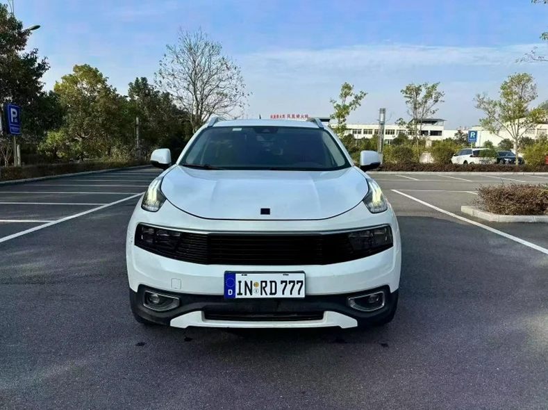 18年领克01 2.0T自动豪华版