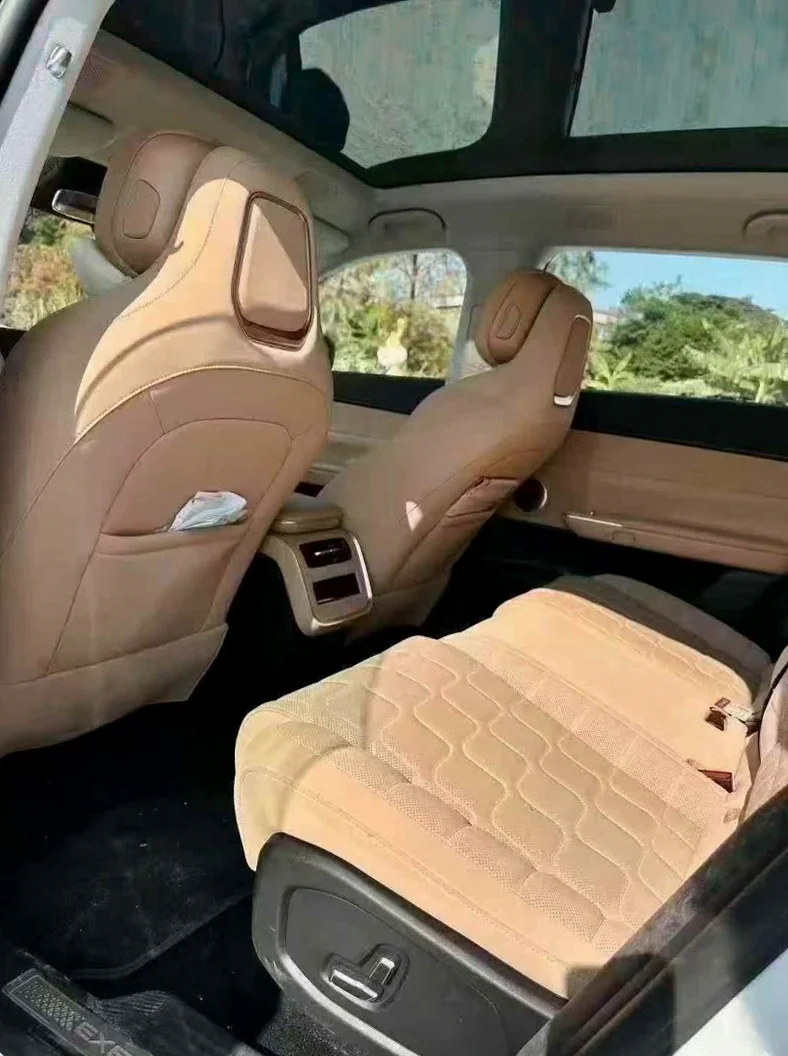 奇瑞星途 后面外观一