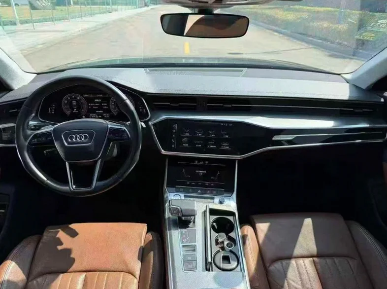 奥迪A6L 后面外观一