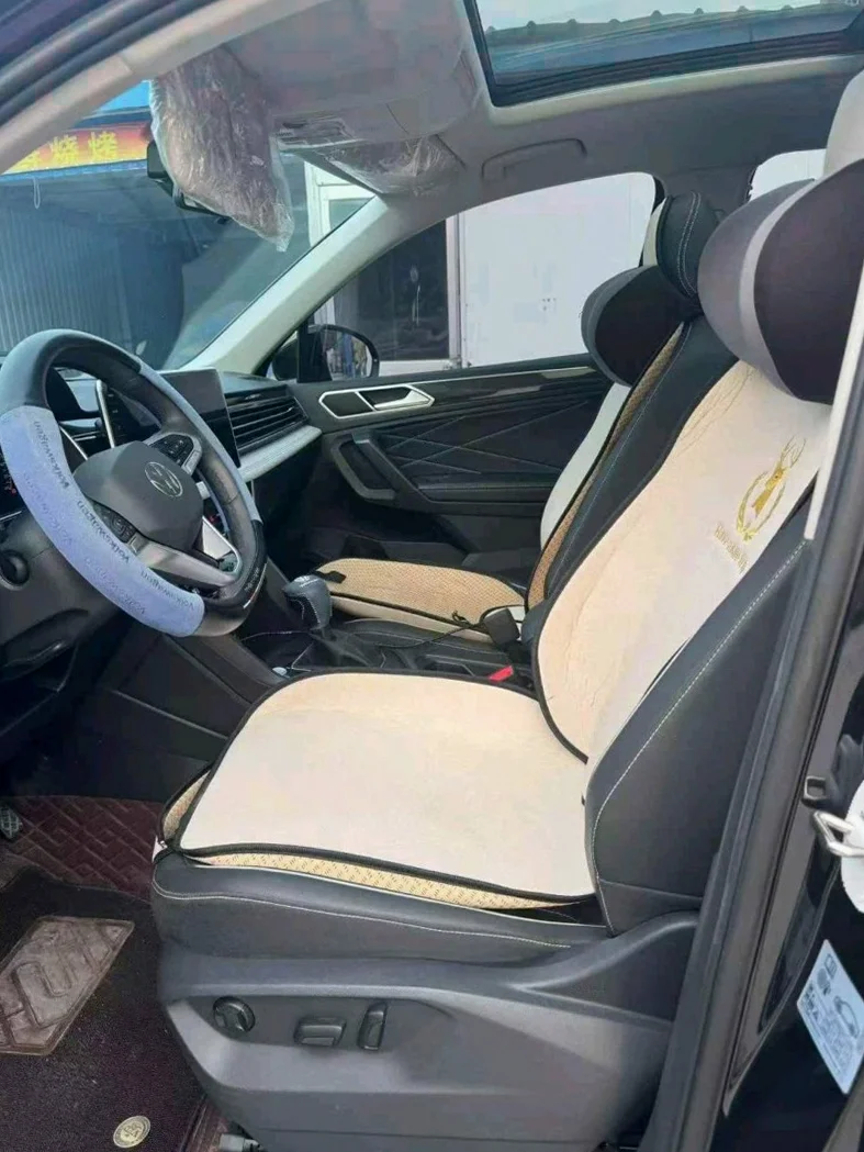 大众途观 后面外观一