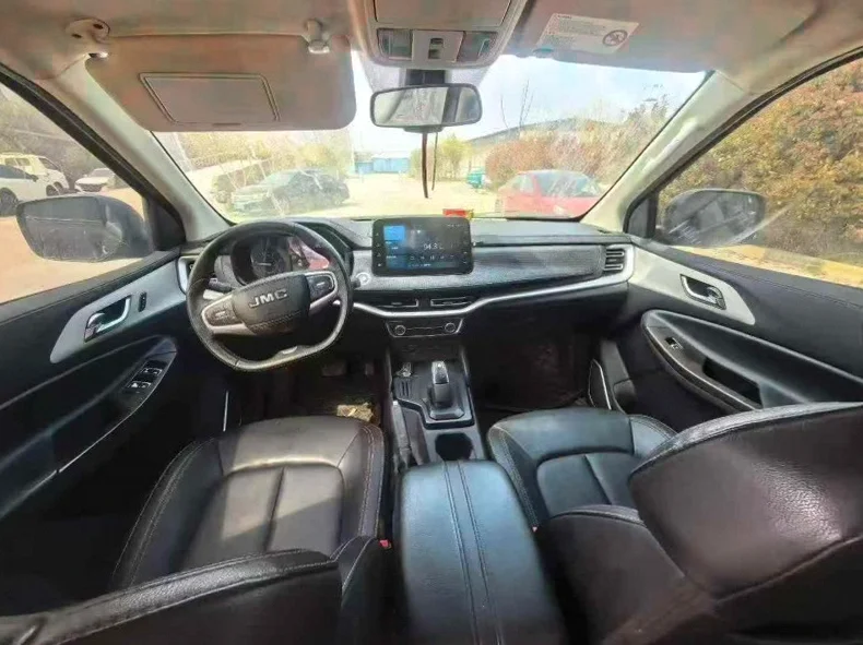 江铃域虎 后面外观一