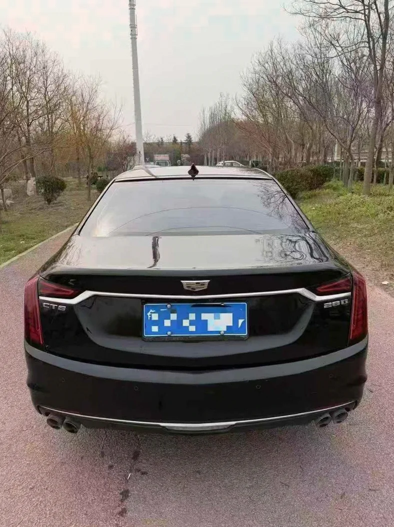 凯迪拉克CT6 内饰前排