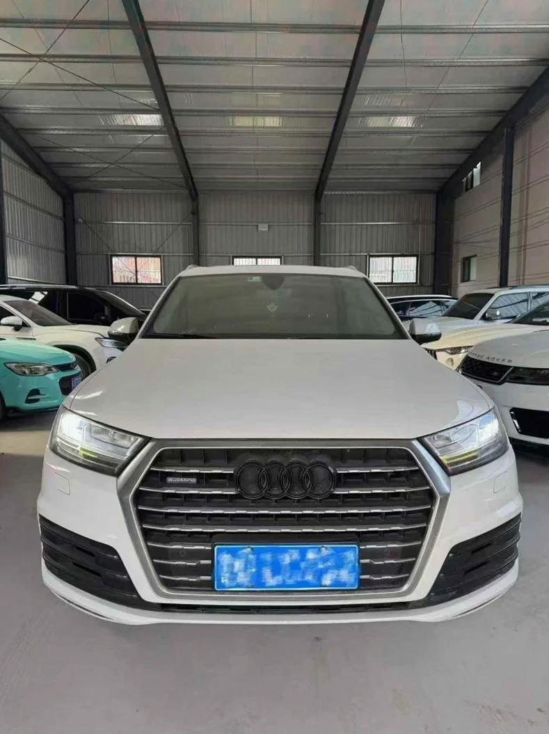 17年奥迪Q7L 7座2.0T四驱quattro