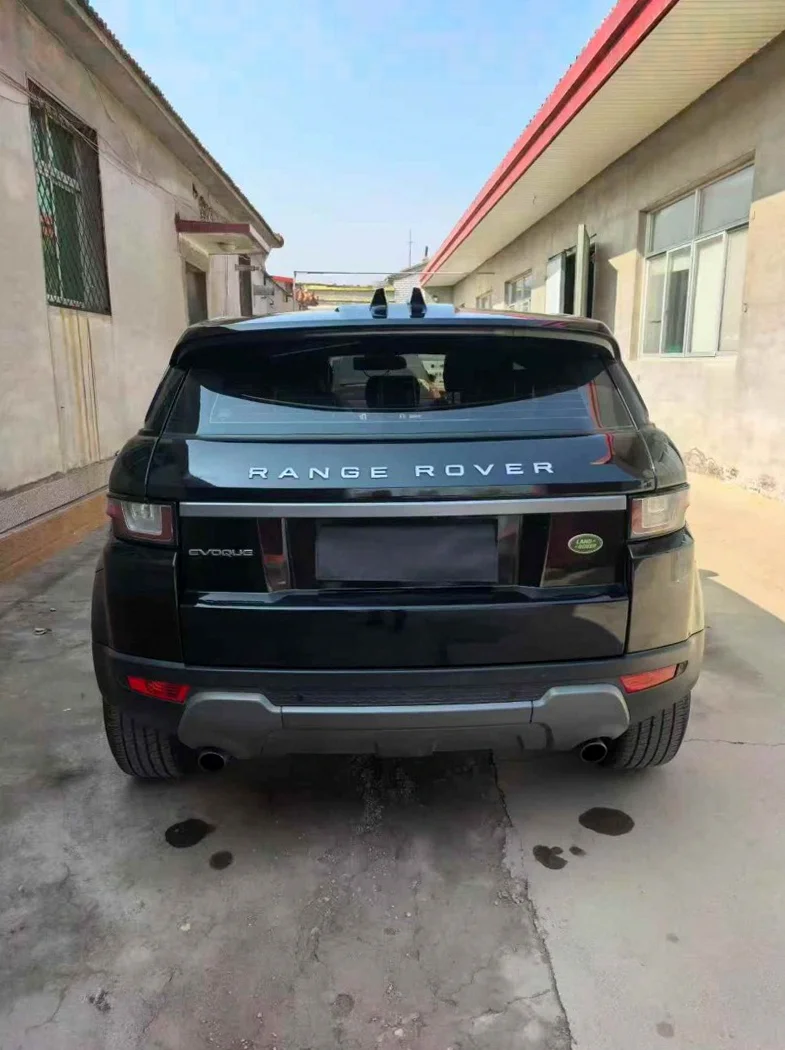 路虎极光 内饰前排