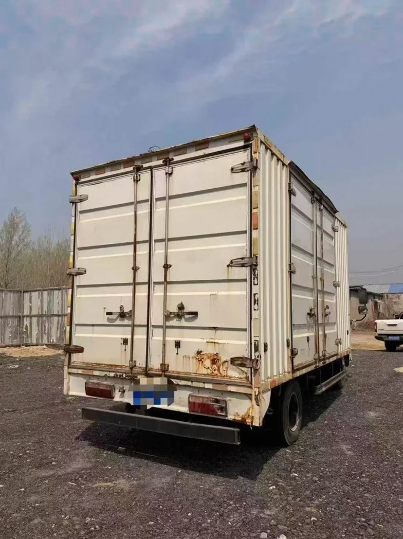 江淮新骏铃 后面外观三