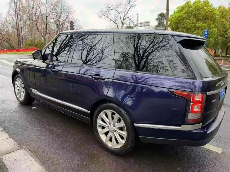 路虎揽胜运动 内饰后排