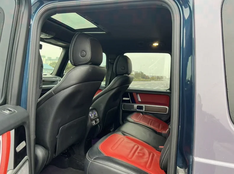 奔驰G 后面外观二