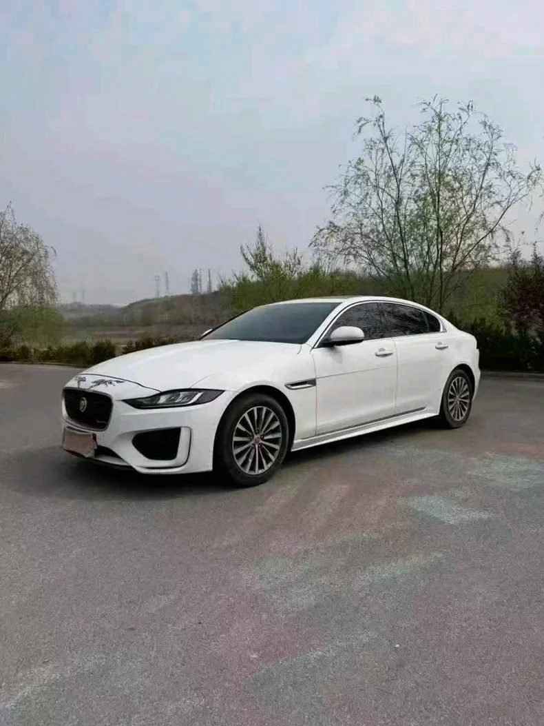 捷豹XEL 正面外观二