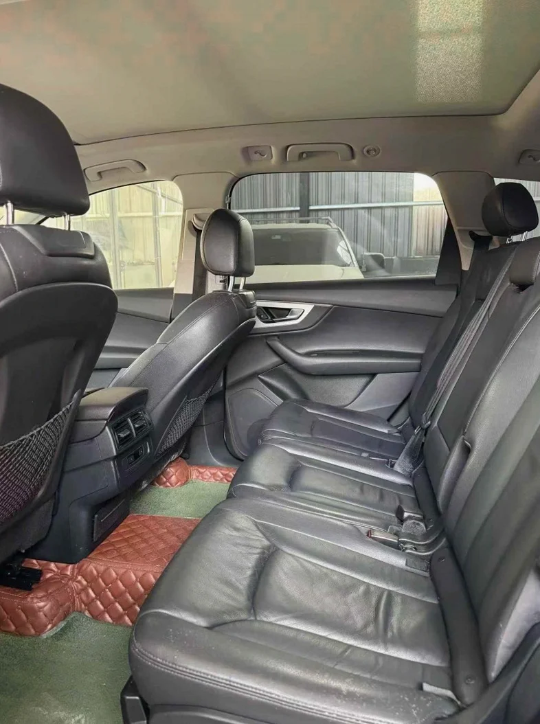 奥迪Q7 后面外观二