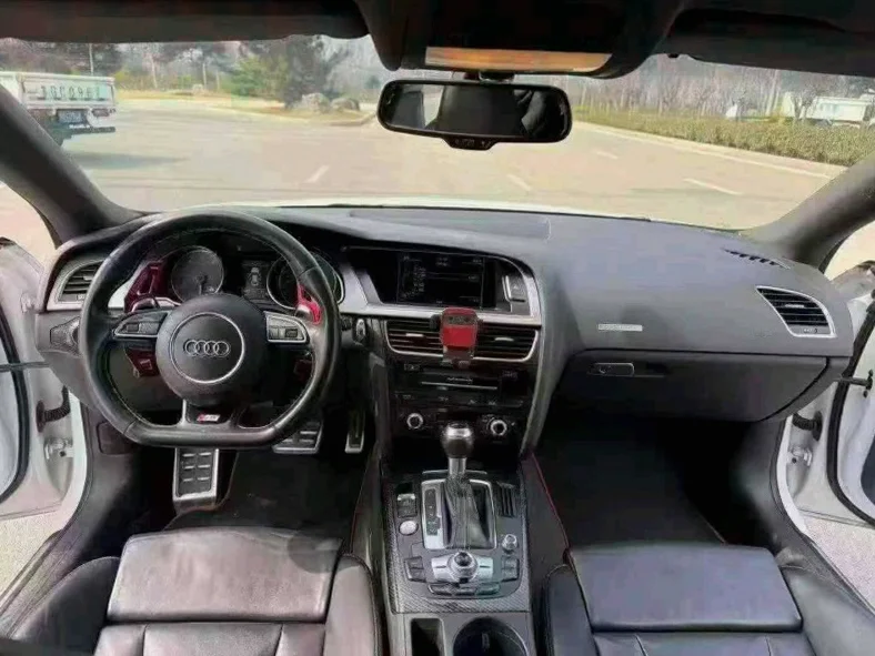 奥迪S5 后面外观三