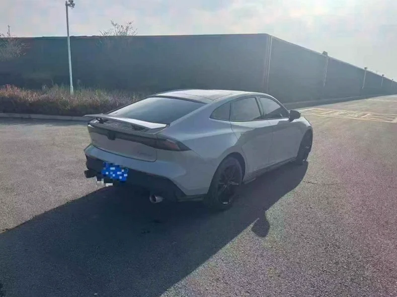 长安汽车UNI 内饰后排