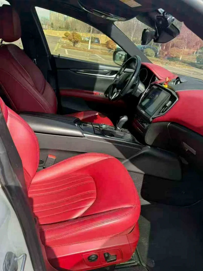 玛莎拉蒂Ghibli 后面外观二