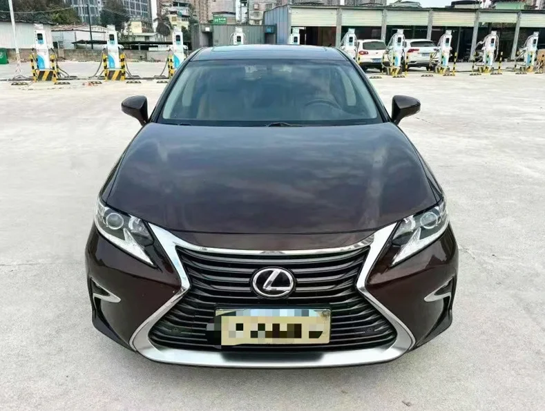 17年雷克萨斯ES200高配版