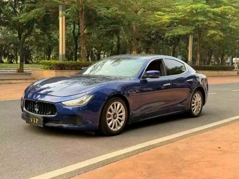 玛莎拉蒂Ghibli 正面外观三