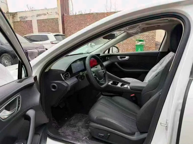 荣威D7 正面外观三