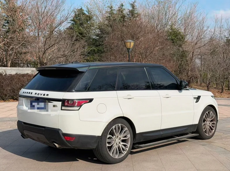 路虎揽胜运动 内饰前排