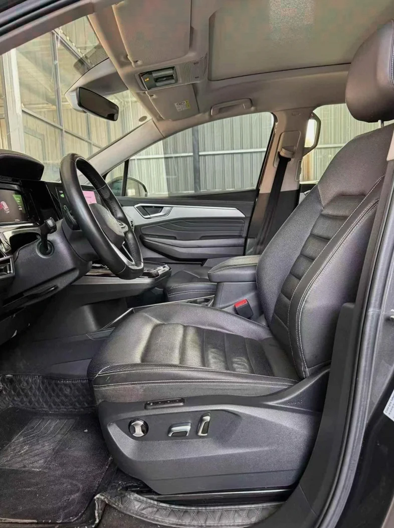 大众揽境 后面外观一