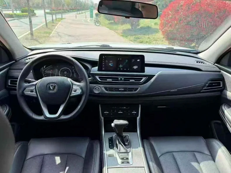 长安汽车CS75 后面外观二