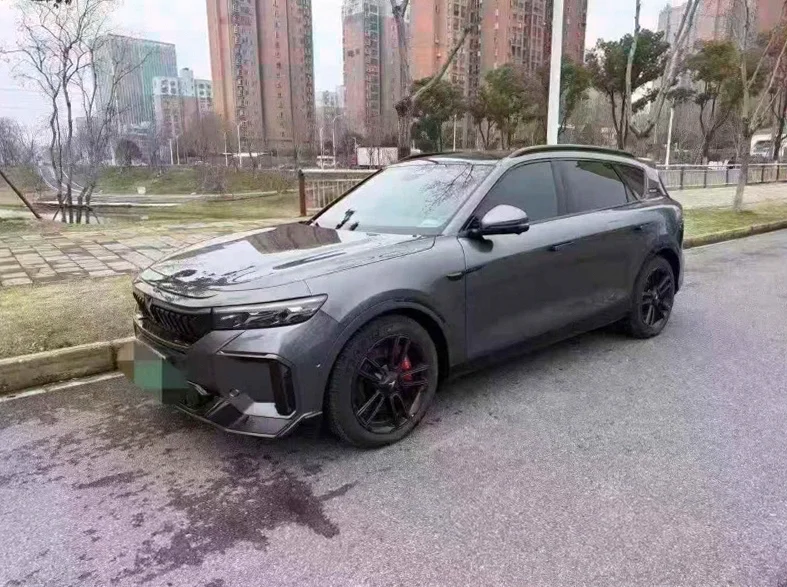 岚图汽车FREE 正面外观三