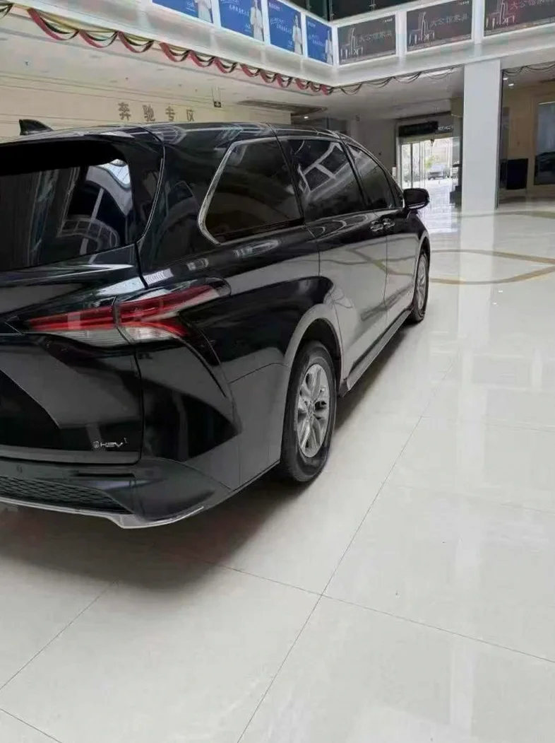 丰田格瑞维亚 内饰前排