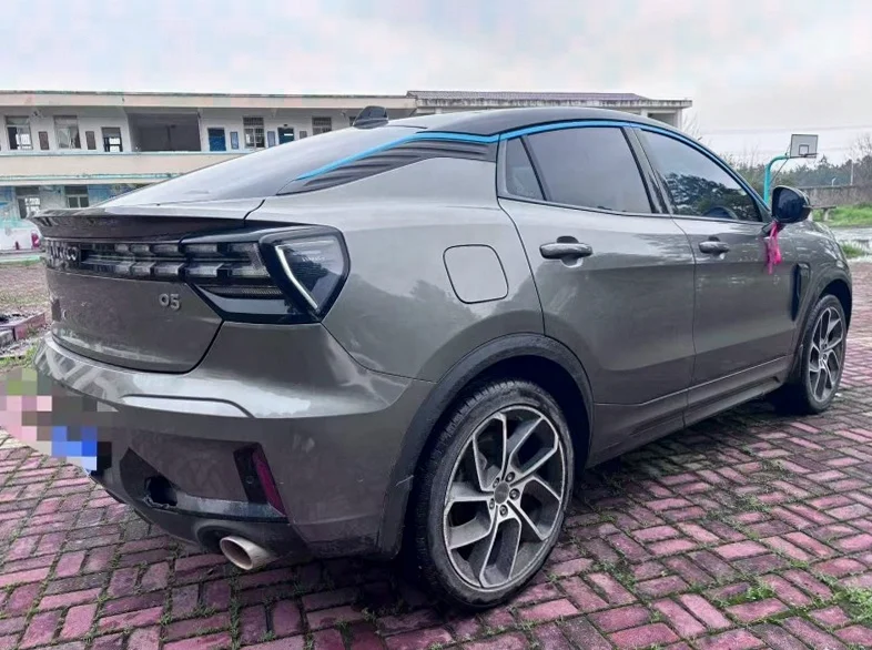 领克05 内饰前排