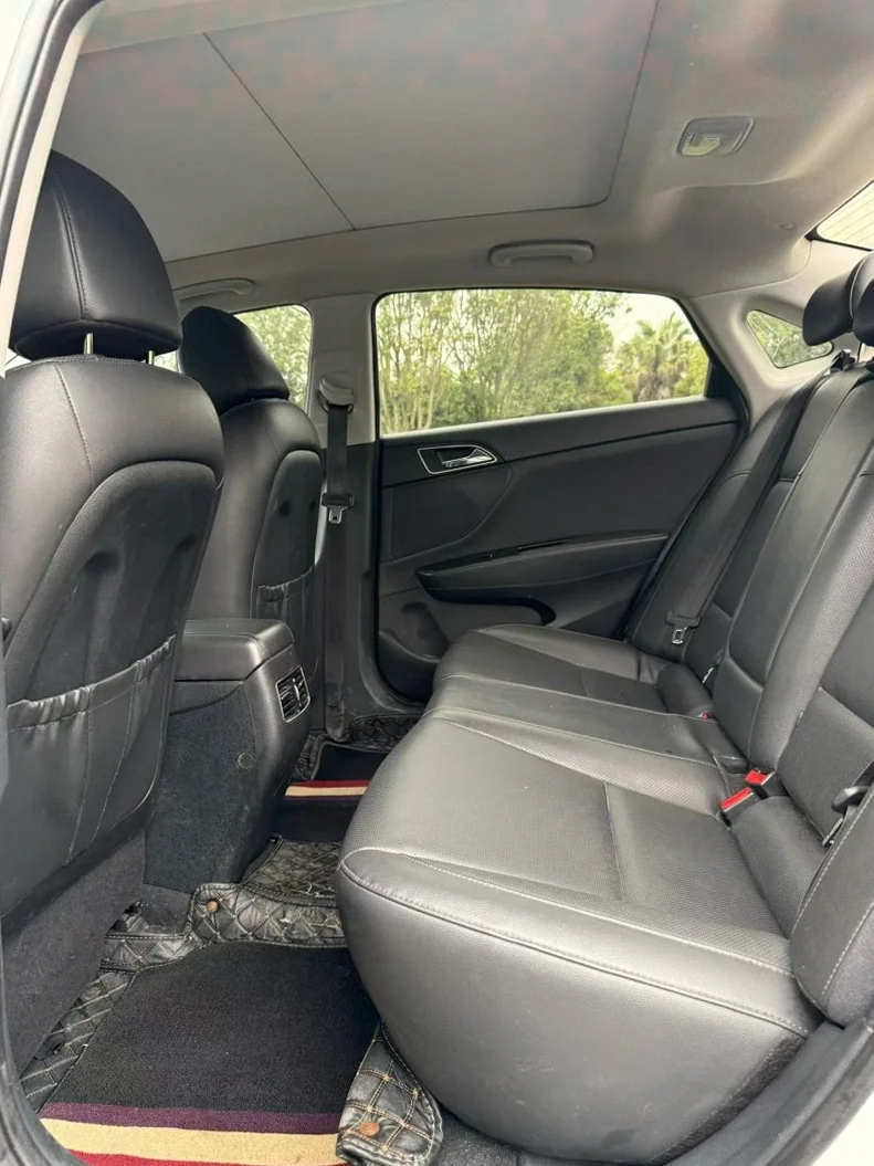 现代名图 驾驶室