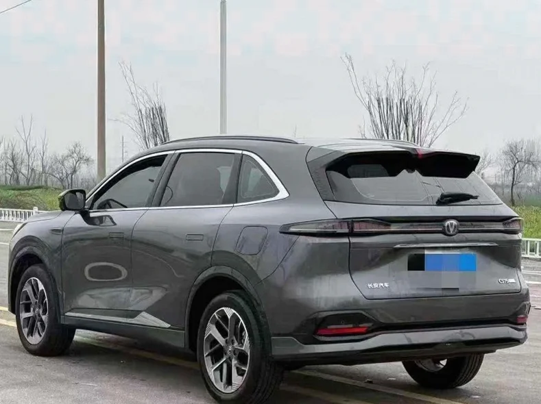 长安汽车UNI 内饰前排