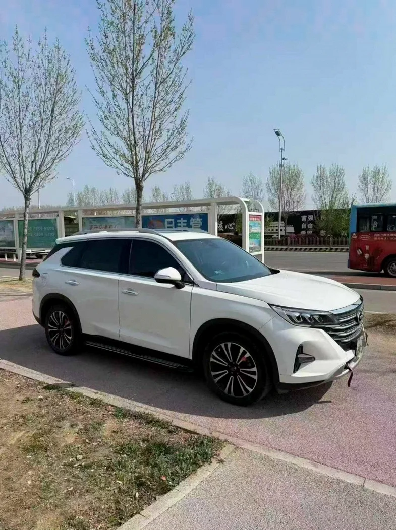 传祺GS5 正面外观三