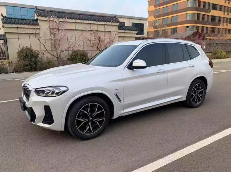 宝马X3 正面外观二