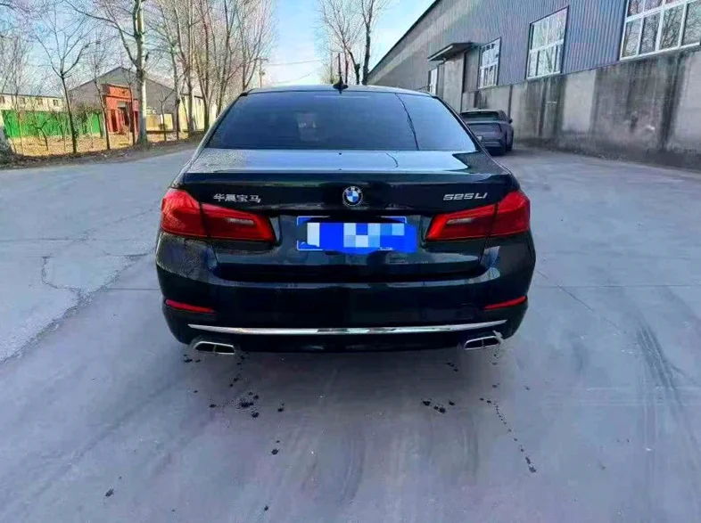 宝马5系 驾驶室